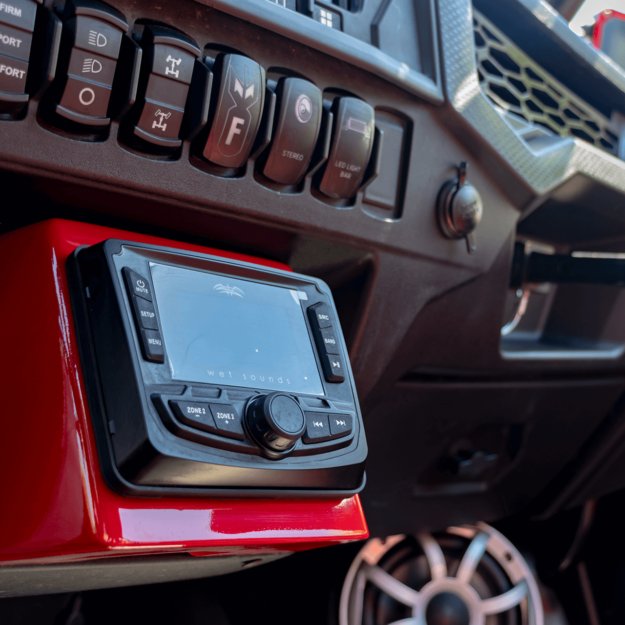 WS-MC-2 | Wet Sounds AM/FM/Weather Band Tuner With RDS and SiriusXM-Ready® Mounted